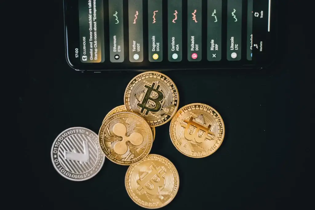 What are the best cryptocurrency trading strategies for beginners?